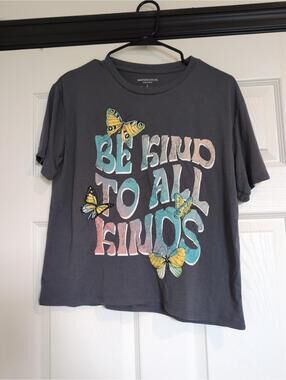 Small be kind to all kinds graphic tshirt